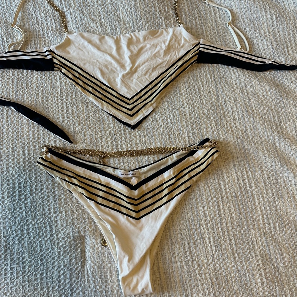 Stylish Black and White Women's Swimwear